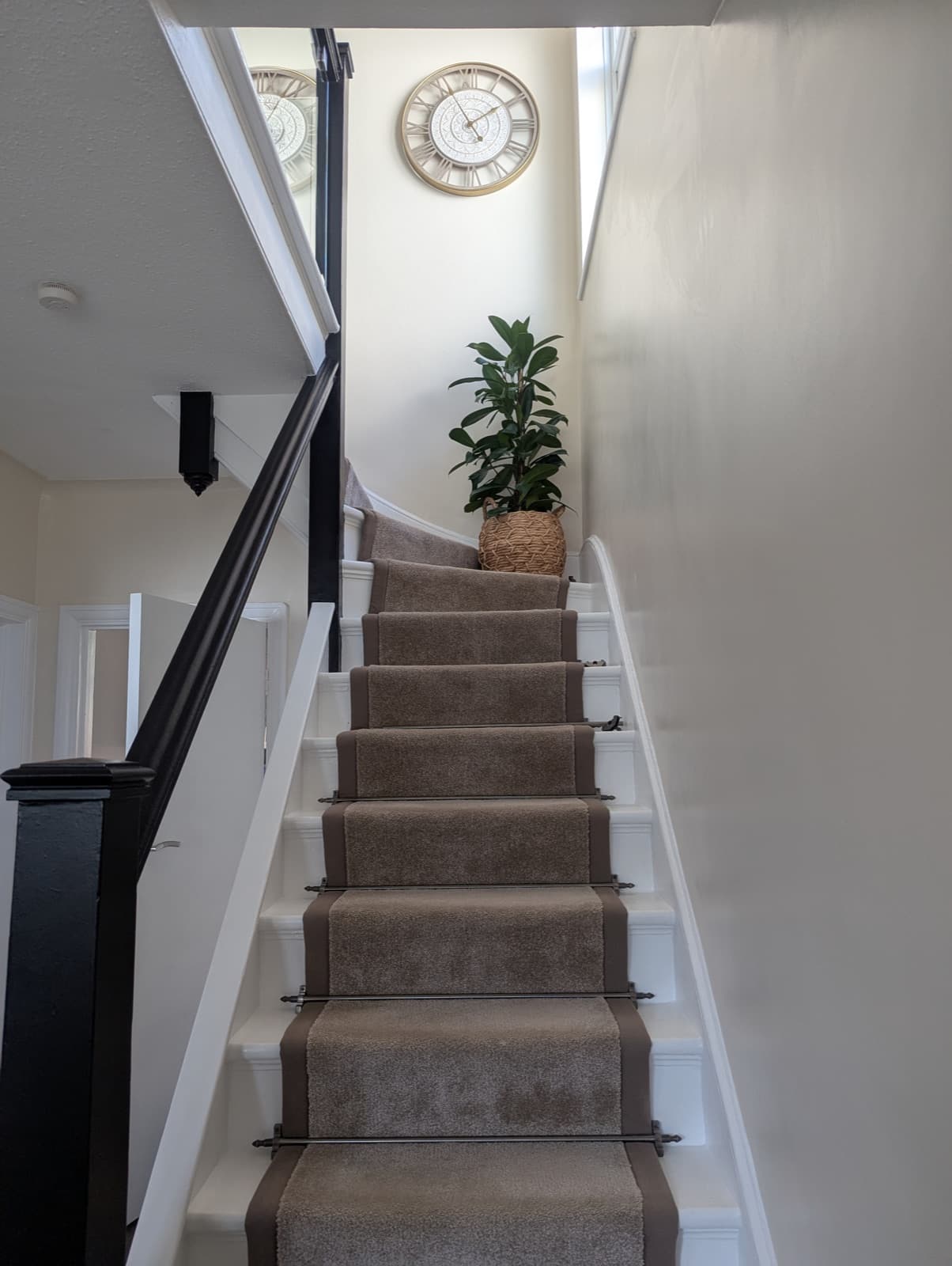Staircase & Glass Balustrade